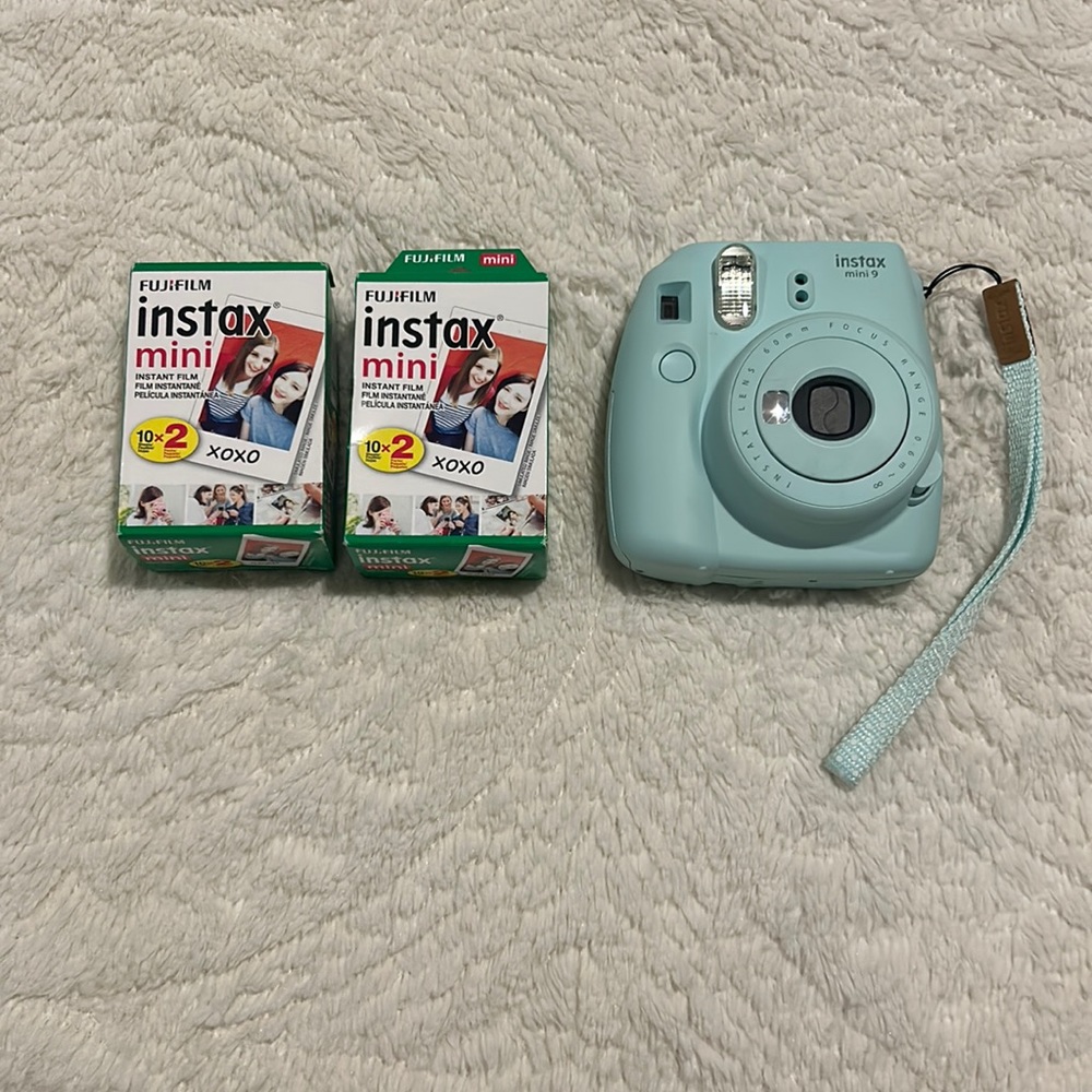 Instax mini 9 Polaroid Camera